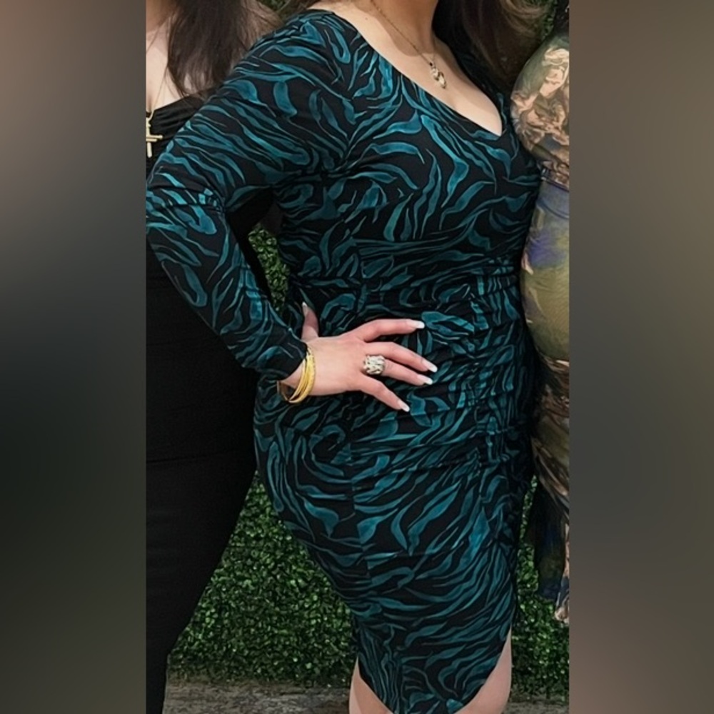 Elegant Teal Patterned Dress